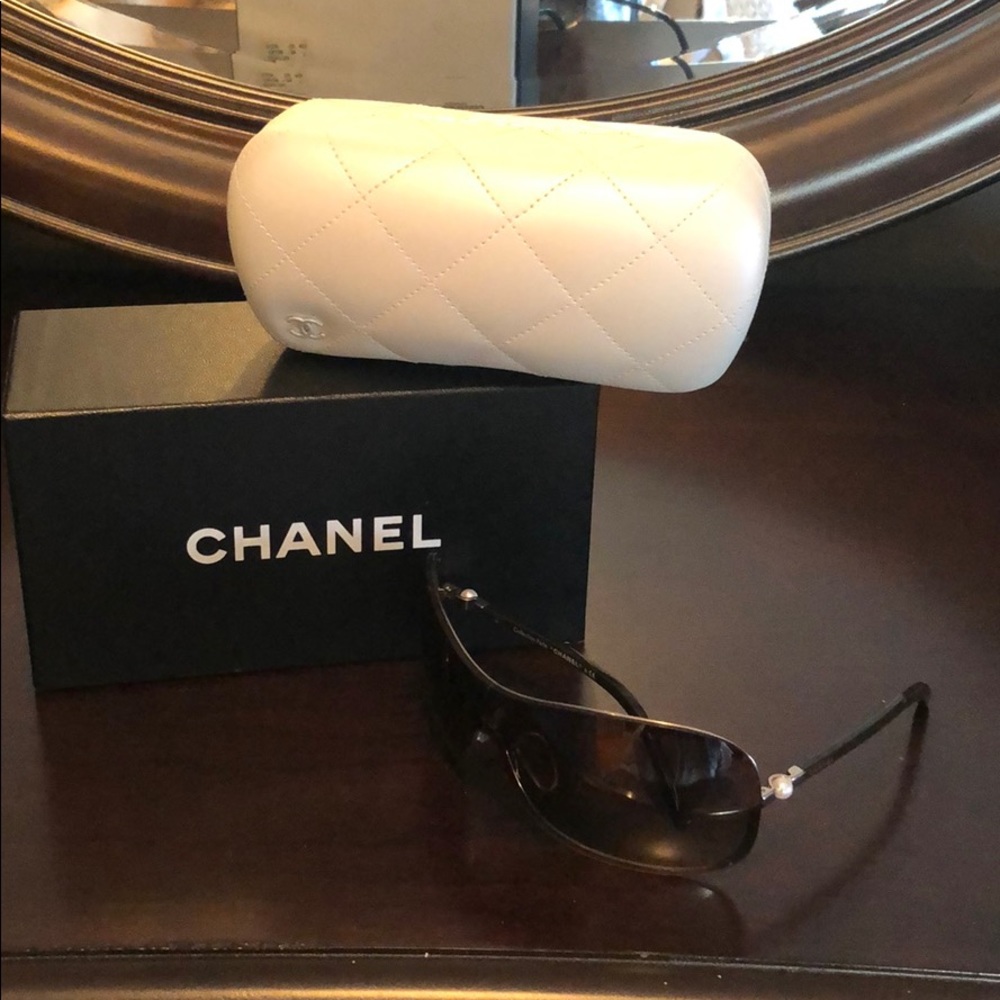 Chanel Pearl sunglasses